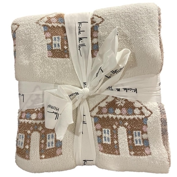 Nicole Miller Home Twin Chenille Gingerbread House Blanket NWT - Picture 1 of 8